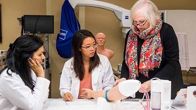 PSCCC classroom with Albany Medical College student