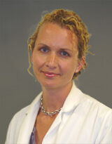 Portrait photo of Anna Grattan Flik